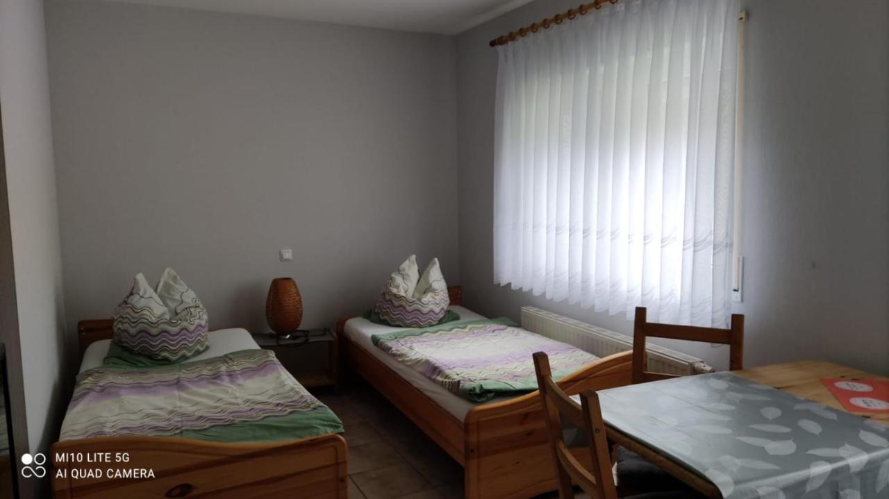 Pension Und Ferienwohnung Walther App. 2 Шторков Екстер'єр фото